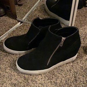 Worn once - like new condition